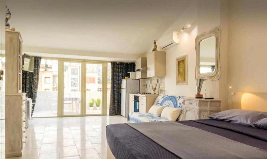 Ferienwohnung Janeta Panoramic Loft Giardini-Naxos Exterior foto