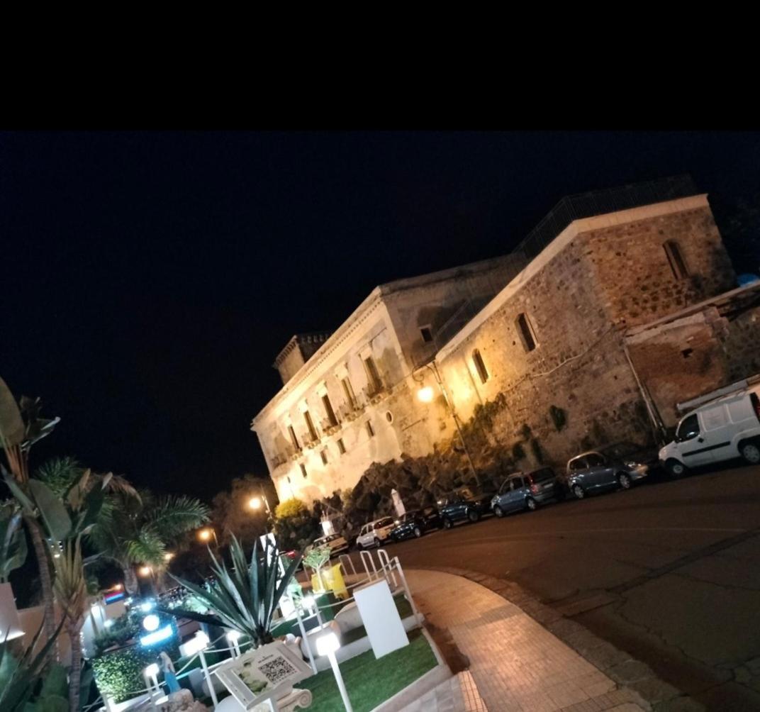 Ferienwohnung Janeta Panoramic Loft Giardini-Naxos Exterior foto